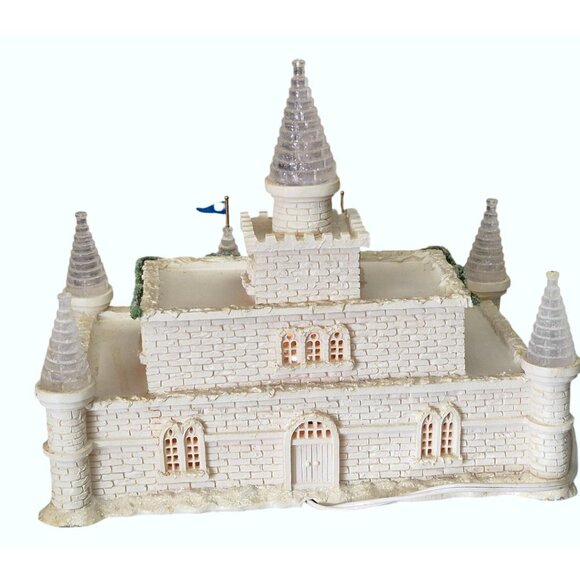 Department 56 Frosty Frolic Snowbabies Lighted Castle Christmas Village Decorati - Picture 8 of 9
